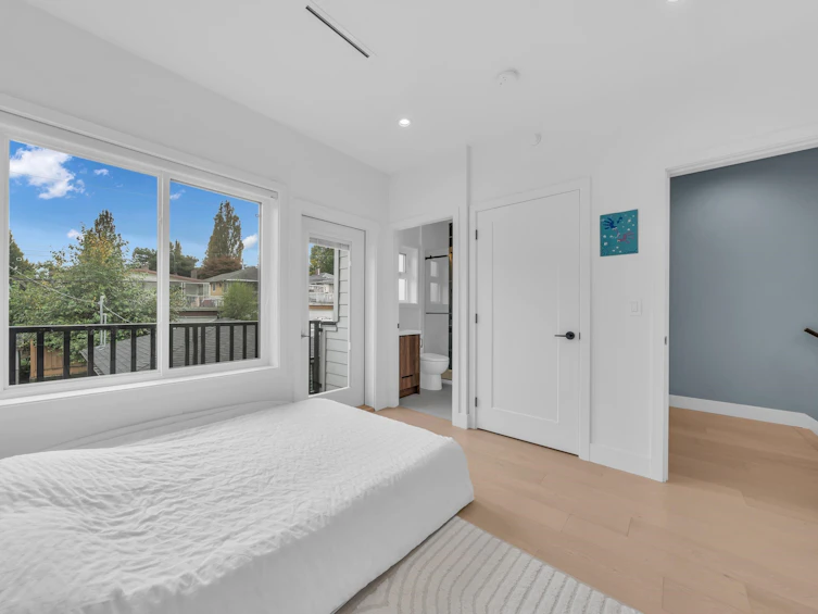 3180 Graveley Street, Vancouver, BC, V5K 3K6 - 20