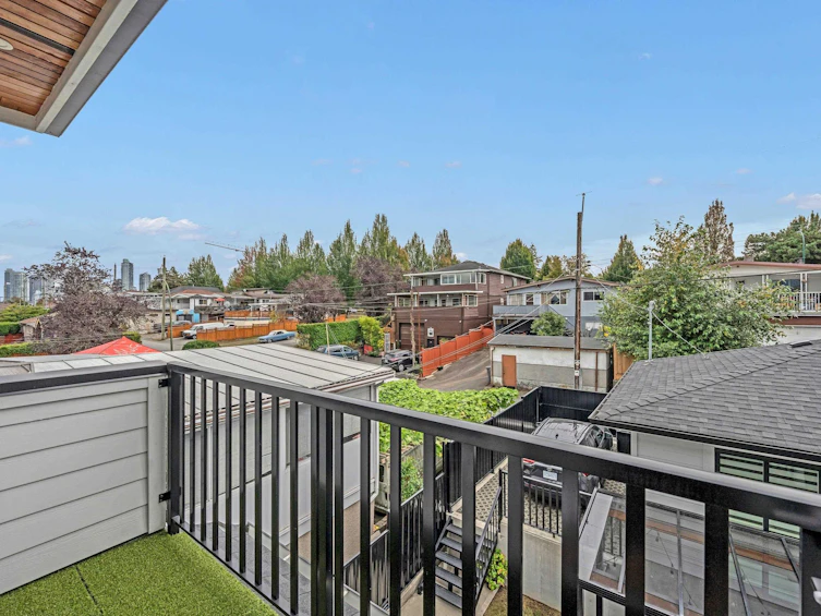 3180 Graveley Street, Vancouver, BC, V5K 3K6 - 23
