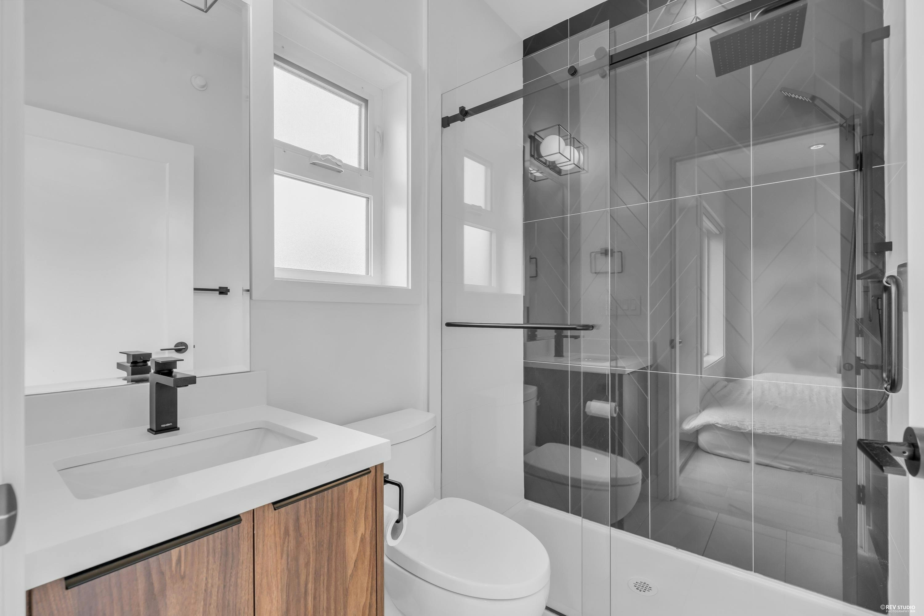3180 Graveley Street, Vancouver, BC, V5K 3K6 - 25