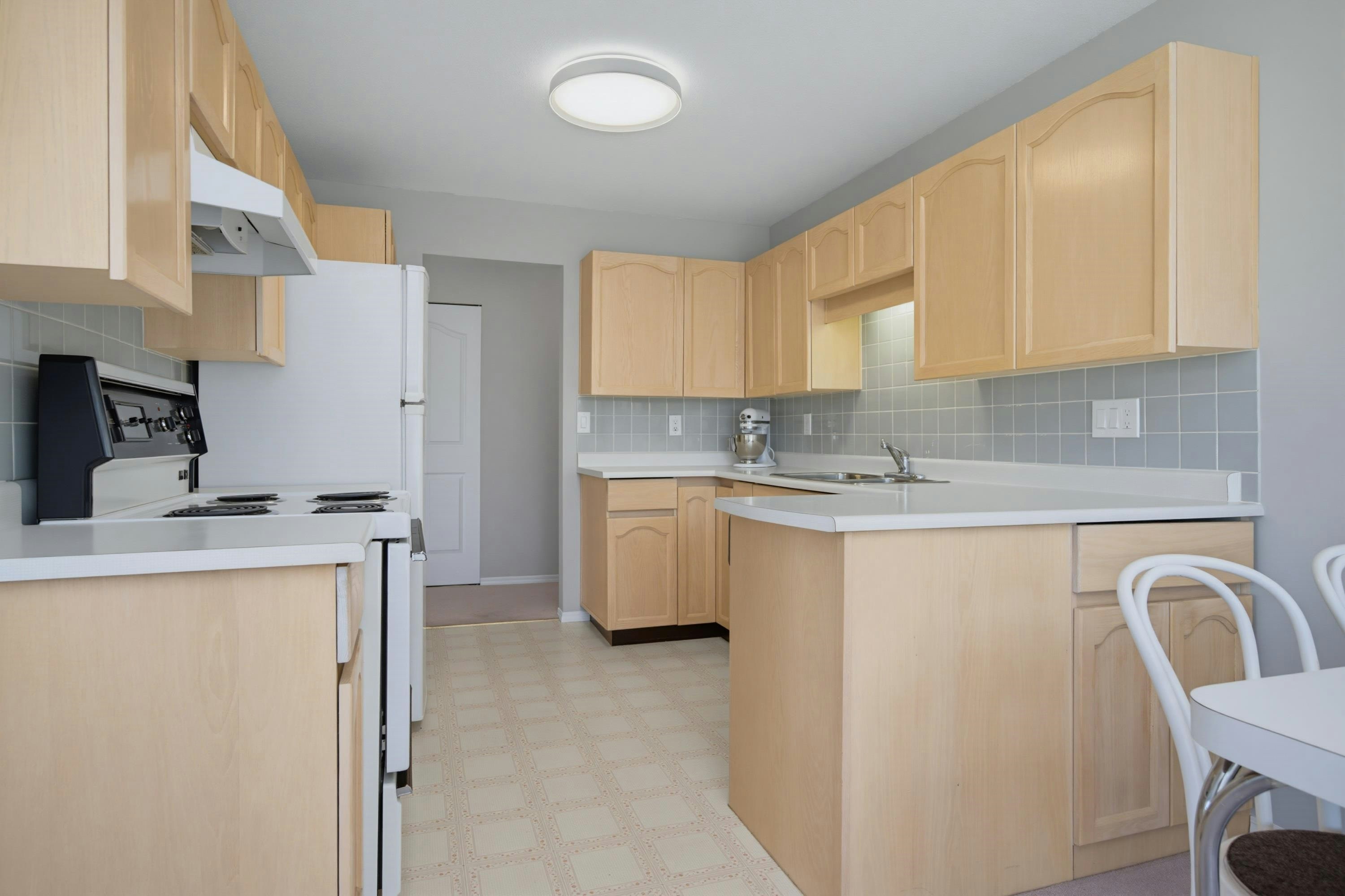 210-5363 206 Street, Langley, BC, V3A 2C5 - 19