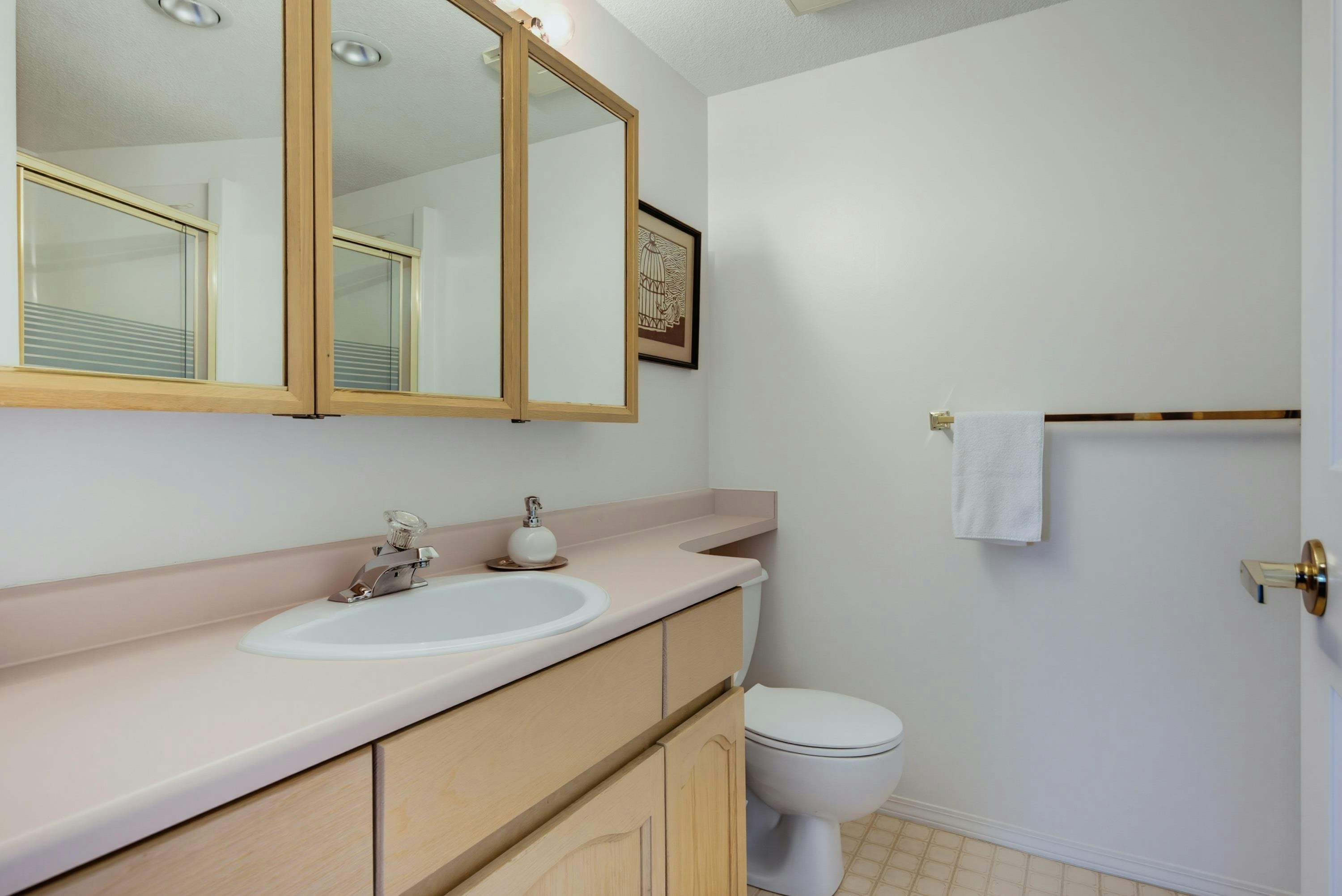 210-5363 206 Street, Langley, BC, V3A 2C5 - 30
