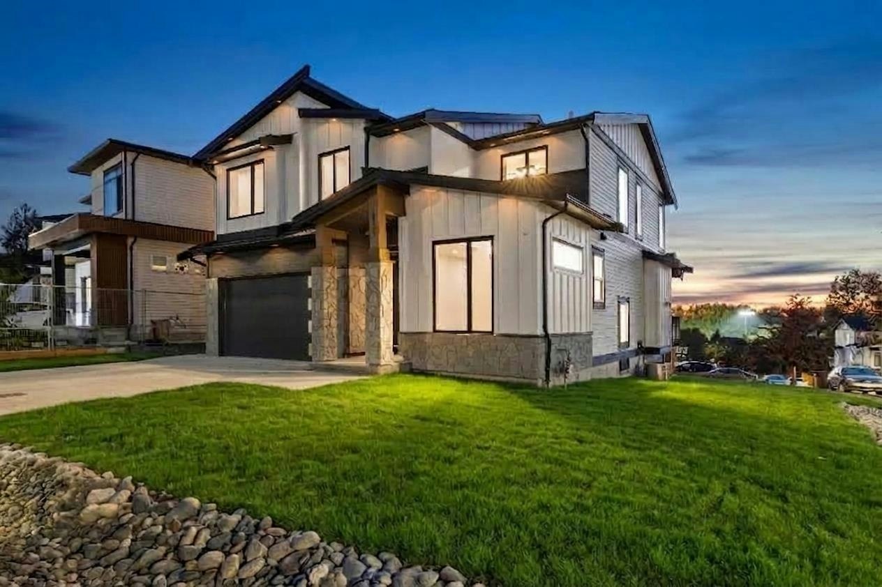 10545 Mcveety Street, Maple Ridge, BC, V2W 0K3 - 2