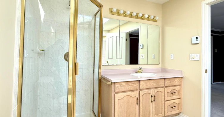 16xxx 87 Avenue, Surrey, BC, V4N 1B7 - 15