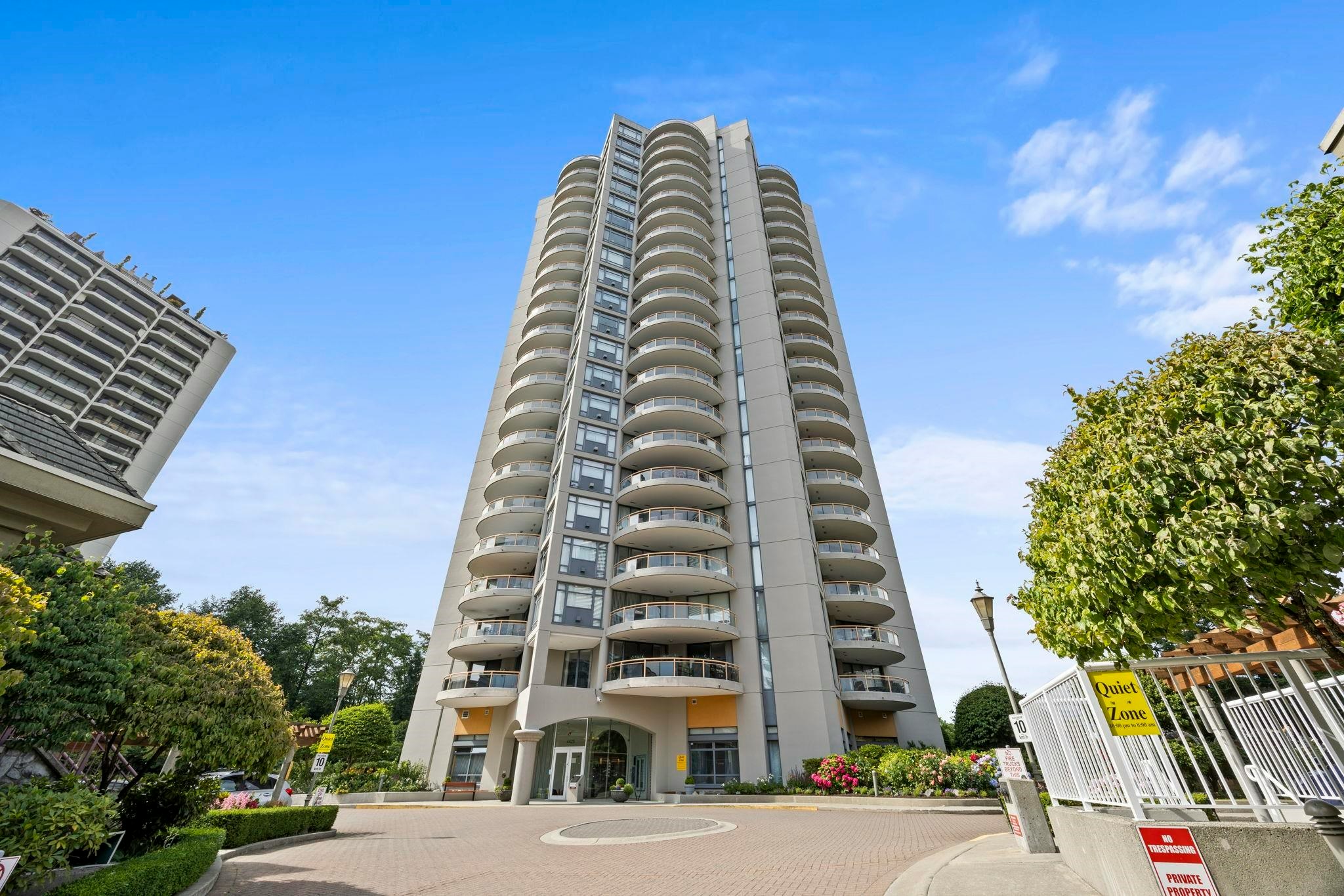 401-4425 Halifax Street, Burnaby, BC, V5C 6P2