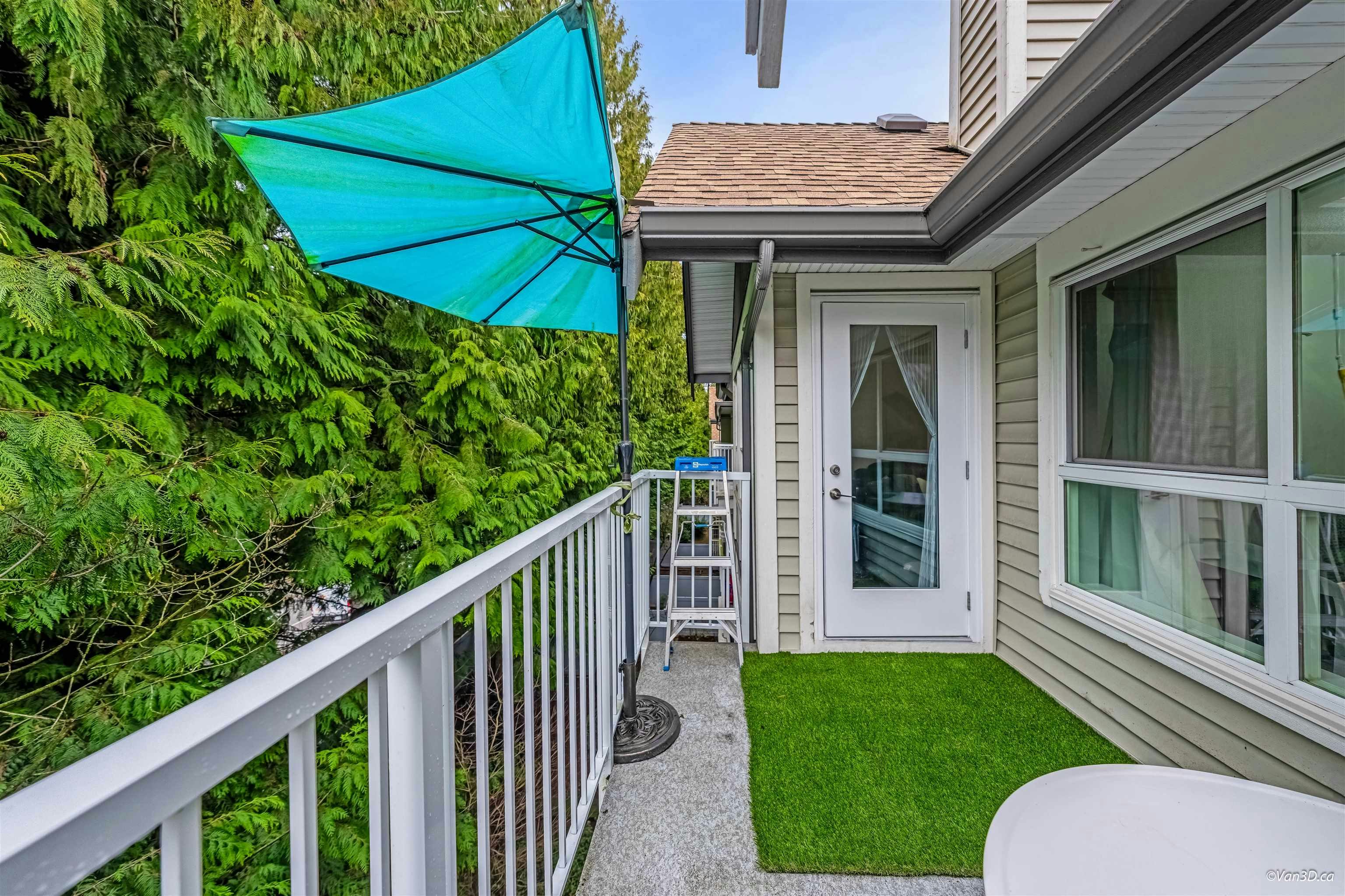 405-9688 148 Street, Surrey, BC, V3R 0W2