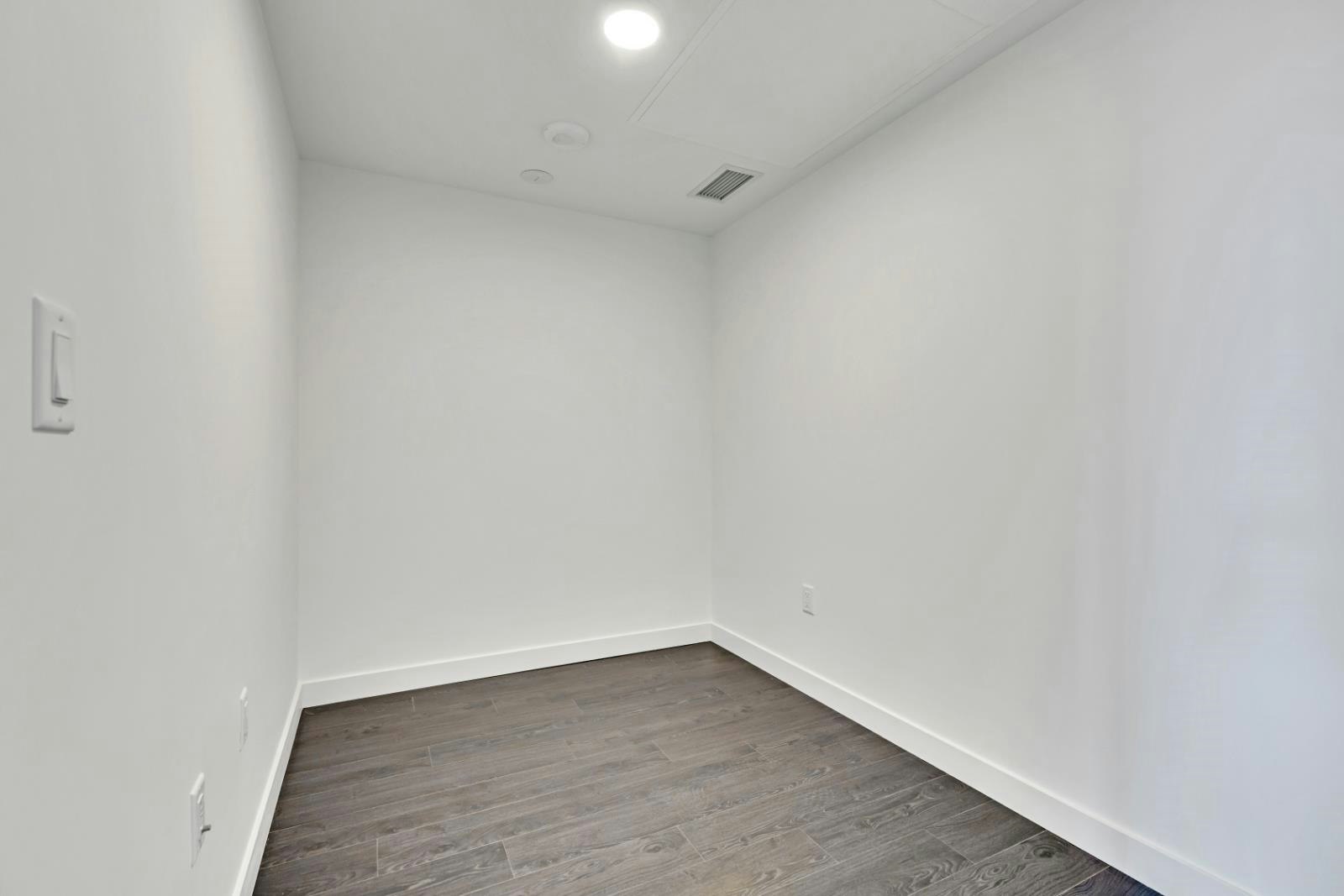 3207-4890 Lougheed Highway, Burnaby, BC, V5C 0N1 - 12
