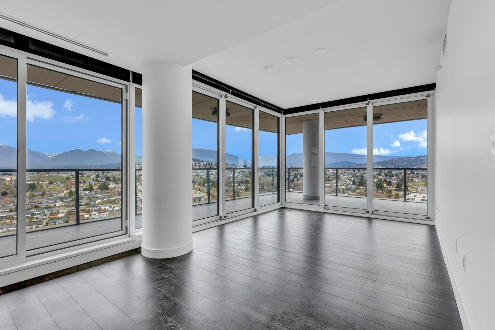 3207-4890 Lougheed Highway, Burnaby, BC, V5C 0N1 - 6