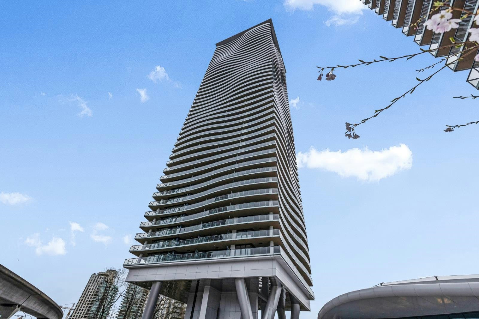 3207-4890 Lougheed Highway, Burnaby, BC, V5C 0N1 - 2