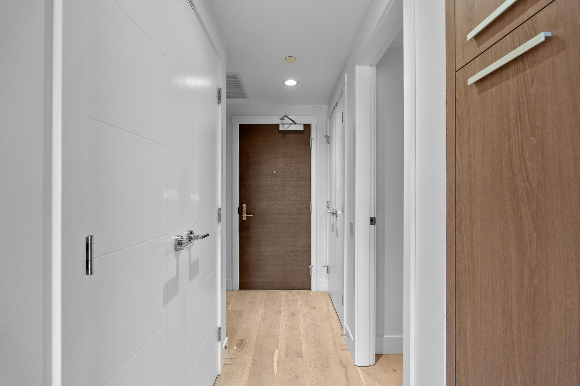 404-1210 E 27th Street, North Vancouver, BC, V7J 0C5 - 9