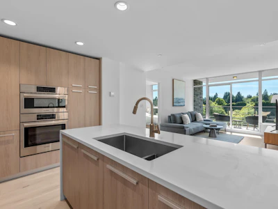 404-1210 E 27th Street - 2