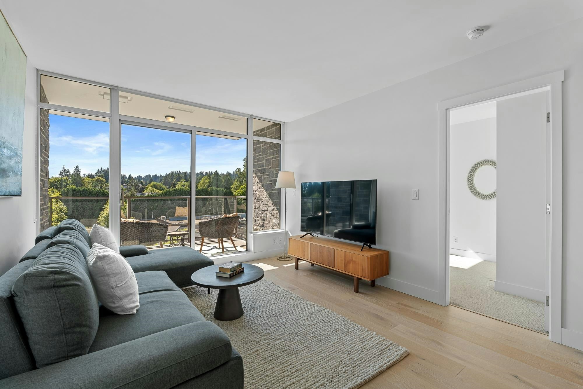 404-1210 E 27th Street, North Vancouver, BC, V7J 0C5 - 6