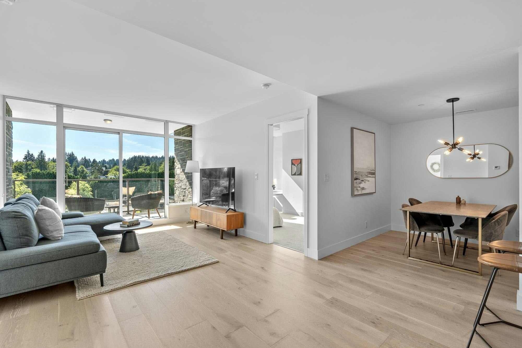 404-1210 E 27th Street, North Vancouver, BC, V7J 0C5 - 3