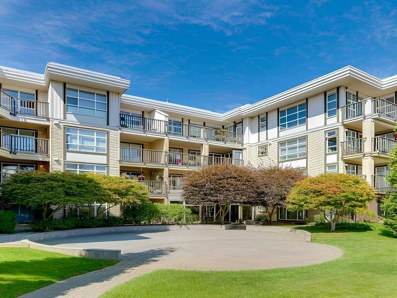 310-15168 19 Avenue, Surrey, BC, V4A 0A5