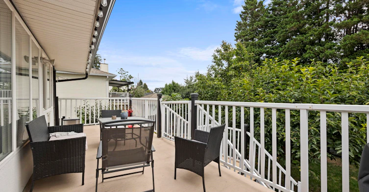 300 Tenth Avenue, New Westminster, BC, V5G 4L7 - 32