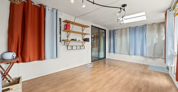 300 Tenth Avenue, New Westminster, BC, V5G 4L7 - 9