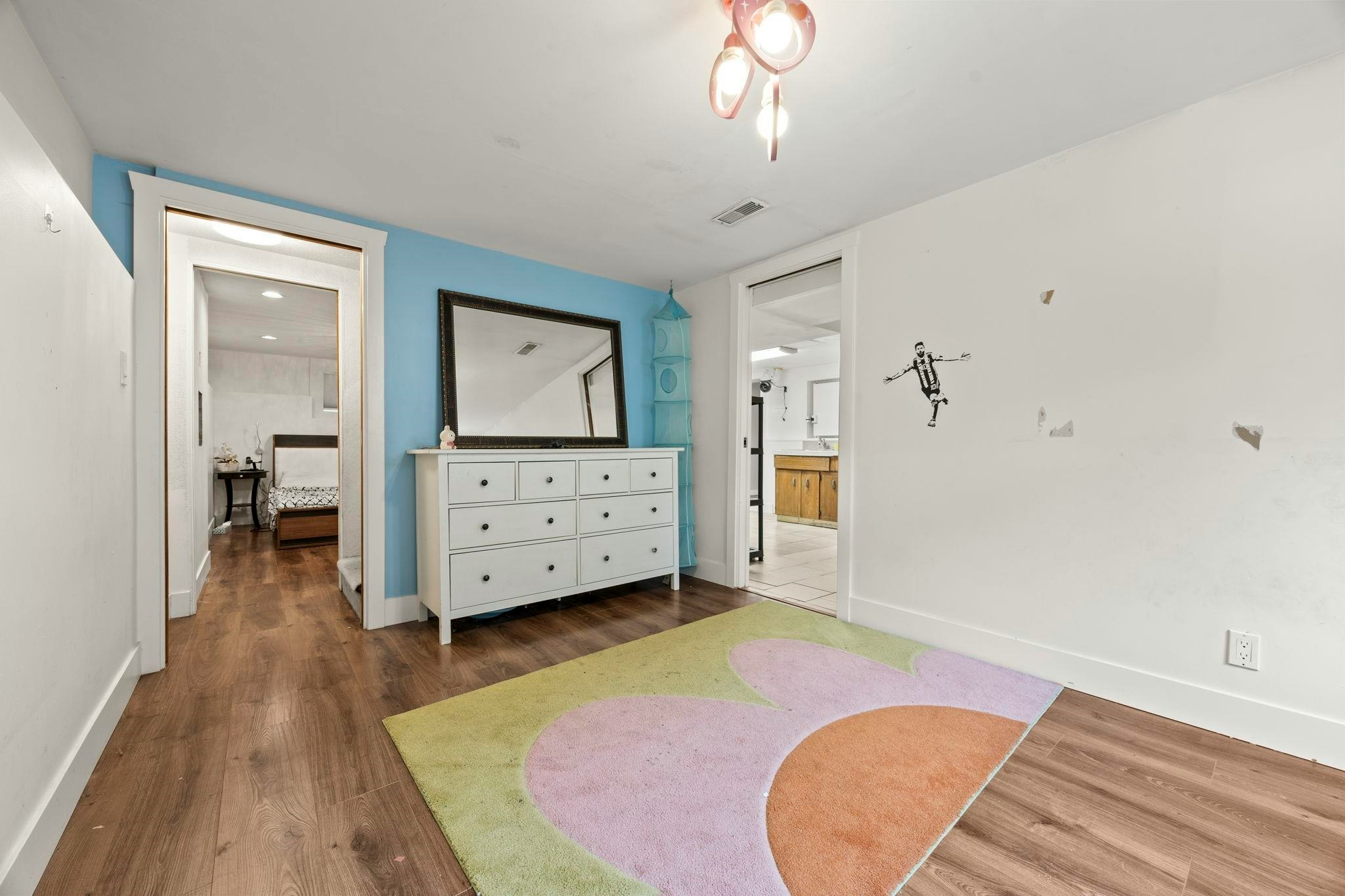 300 Tenth Avenue, New Westminster, BC, V5G 4L7 - 22