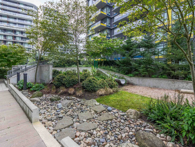 201-8940 University Crescent, Burnaby, BC, V5A 0E7 - 29
