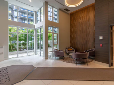 201-8940 University Crescent - 3