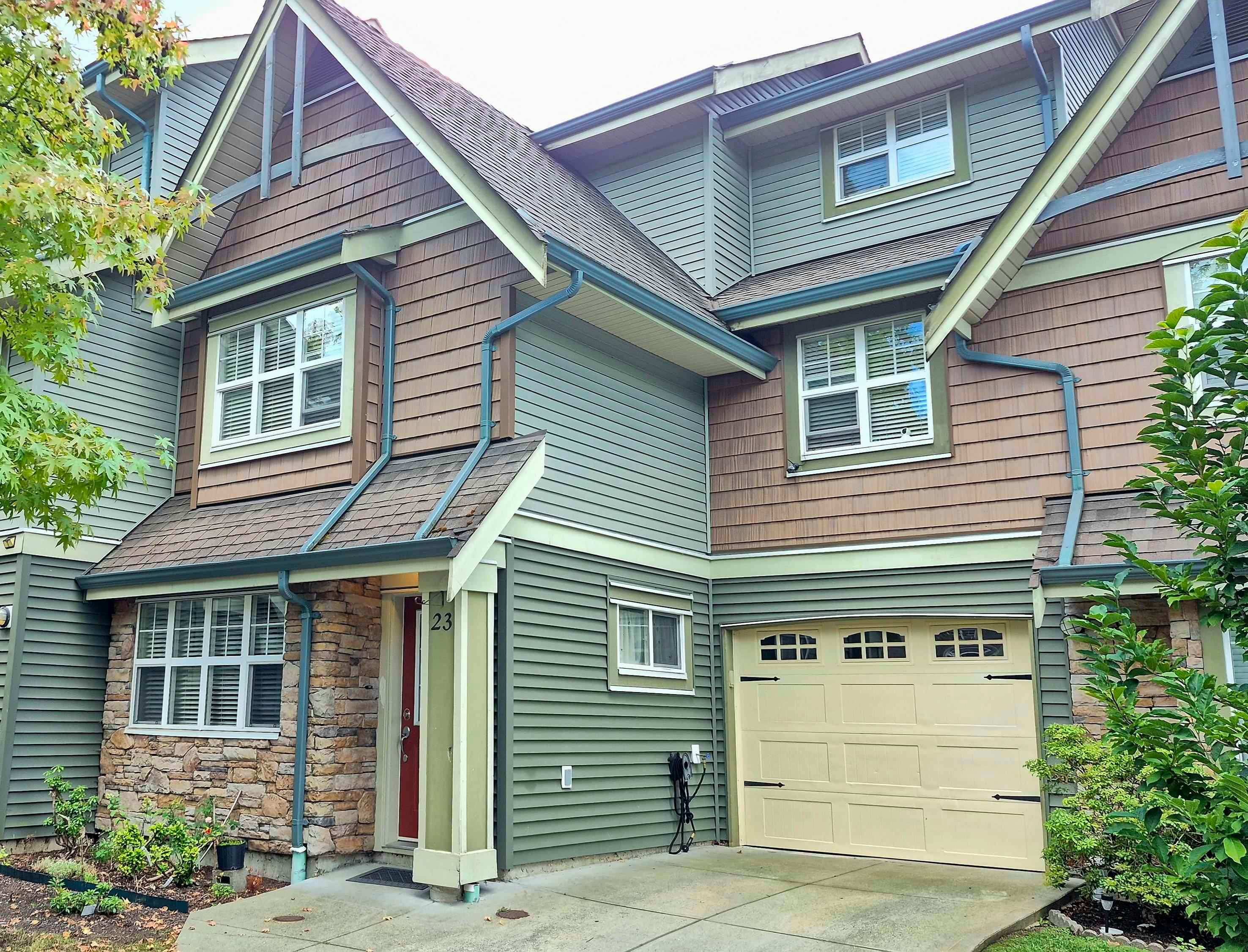 23-22977 116 Avenue, Maple Ridge, BC, V2X 9A8
