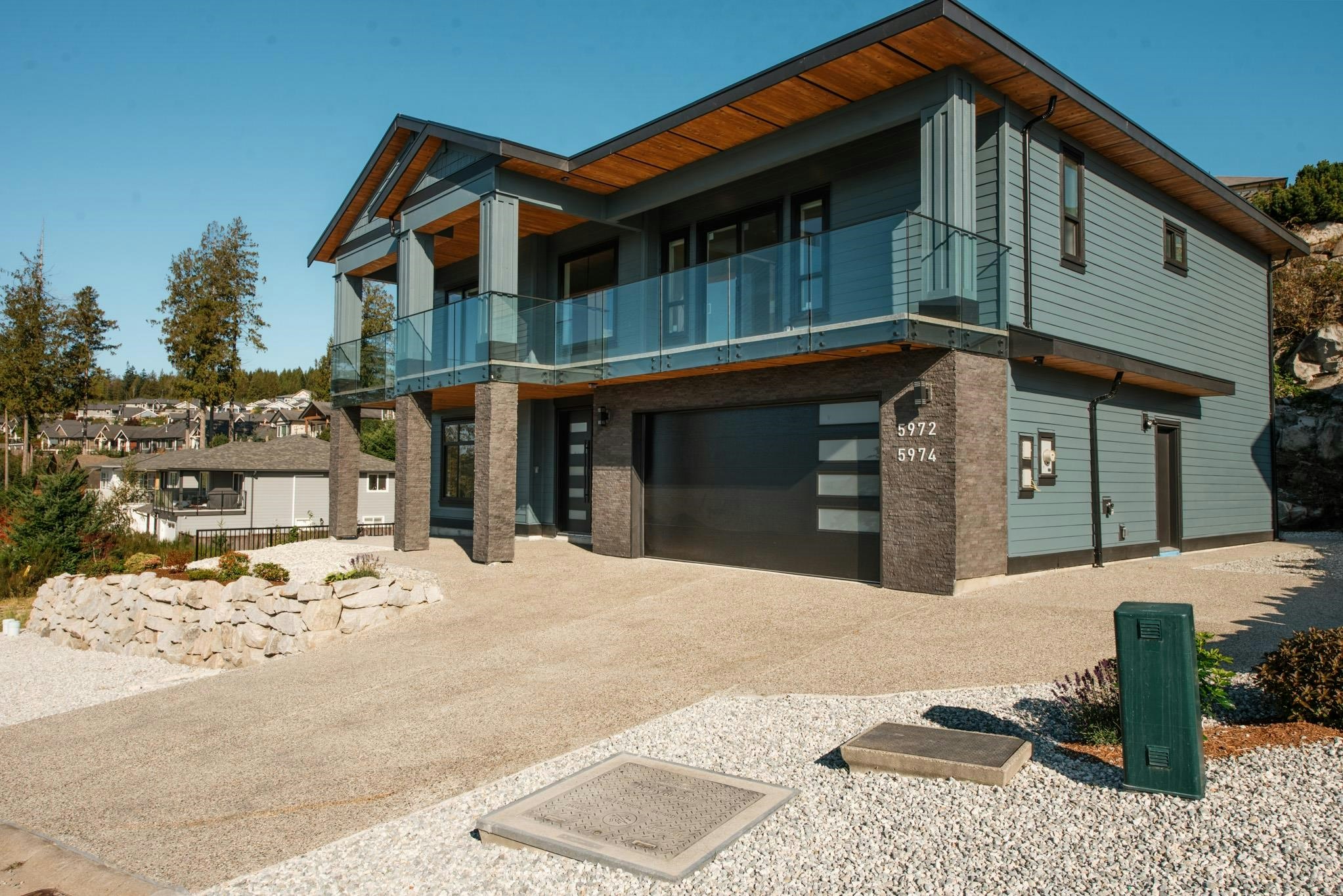 5972/74 Barnacle Street, Sechelt, BC, V7Z 0V4