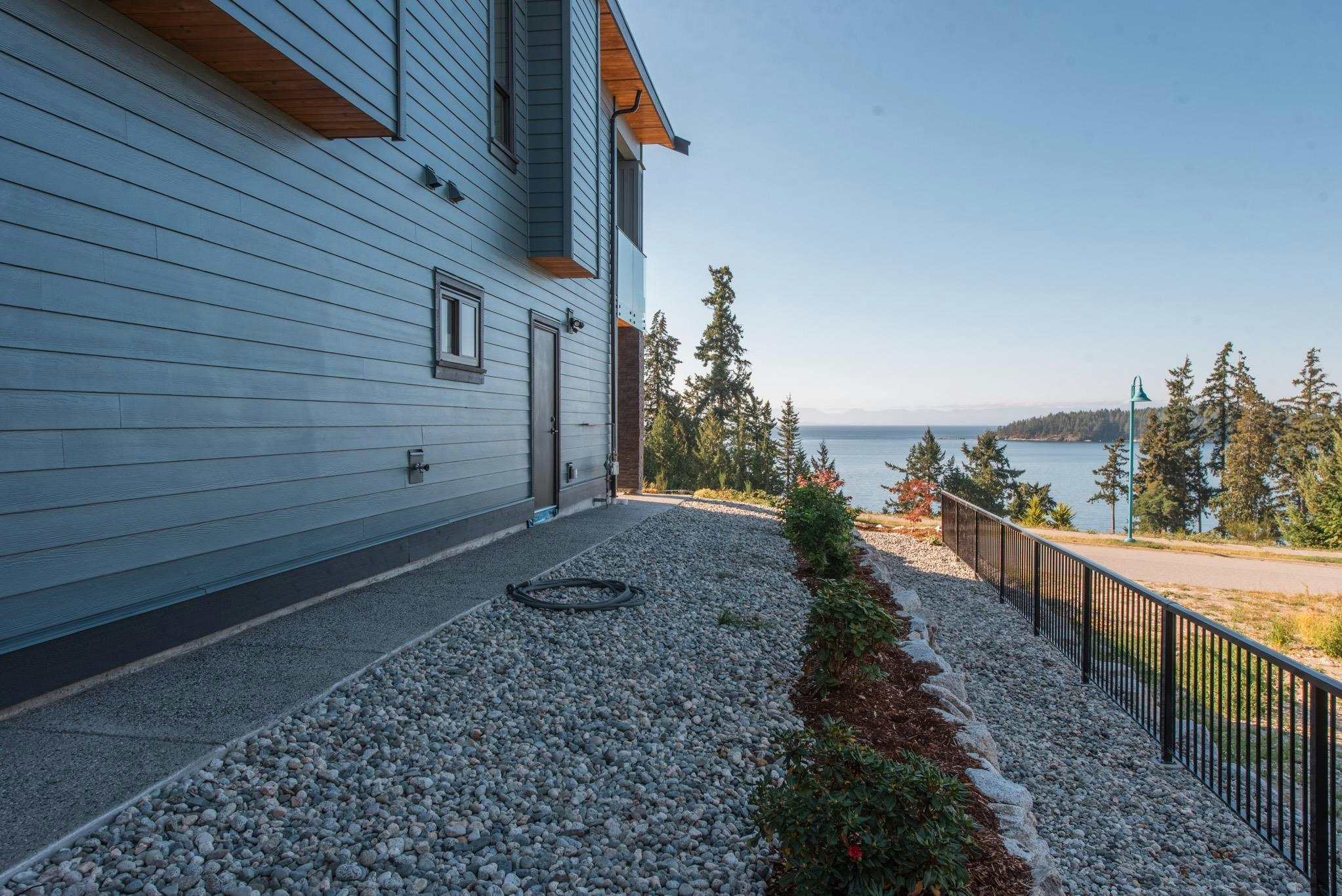 5972/74 Barnacle Street, Sechelt, BC, V7Z 0V4 - 38