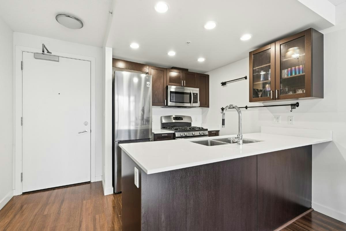 319-4818 Eldorado Mews, Vancouver, BC, V5R 0B3 - 2
