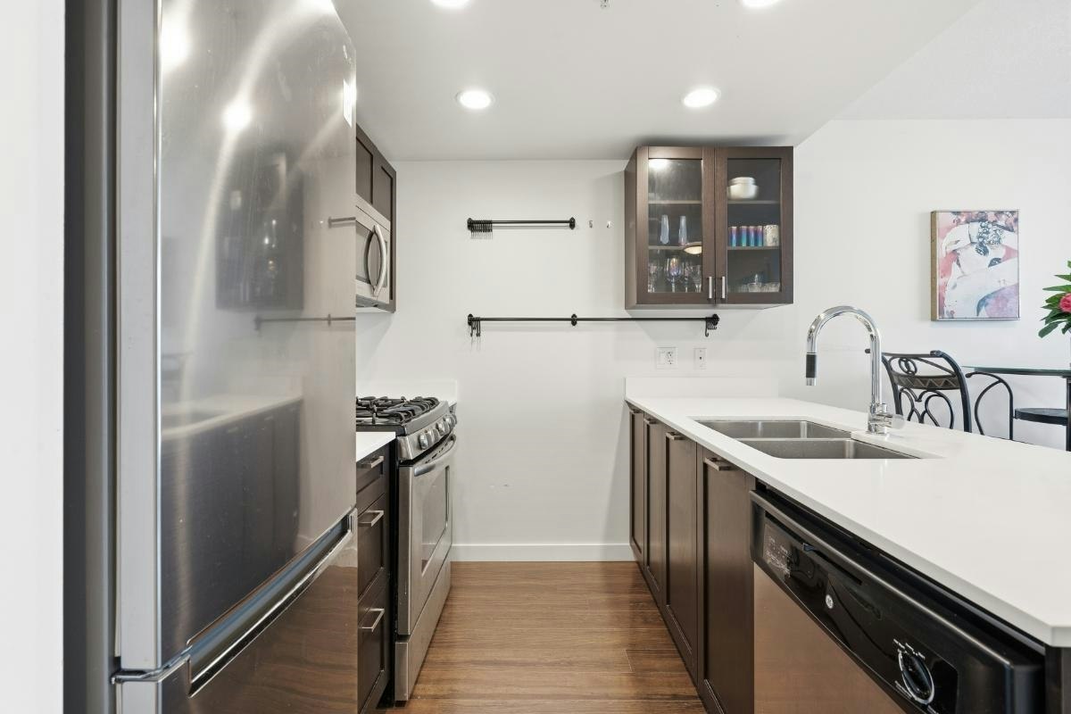 319-4818 Eldorado Mews, Vancouver, BC, V5R 0B3 - 3