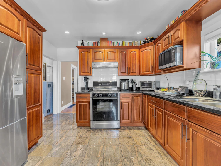 2317 Graveley Street, Vancouver, BC, V5L 3C3 - 6