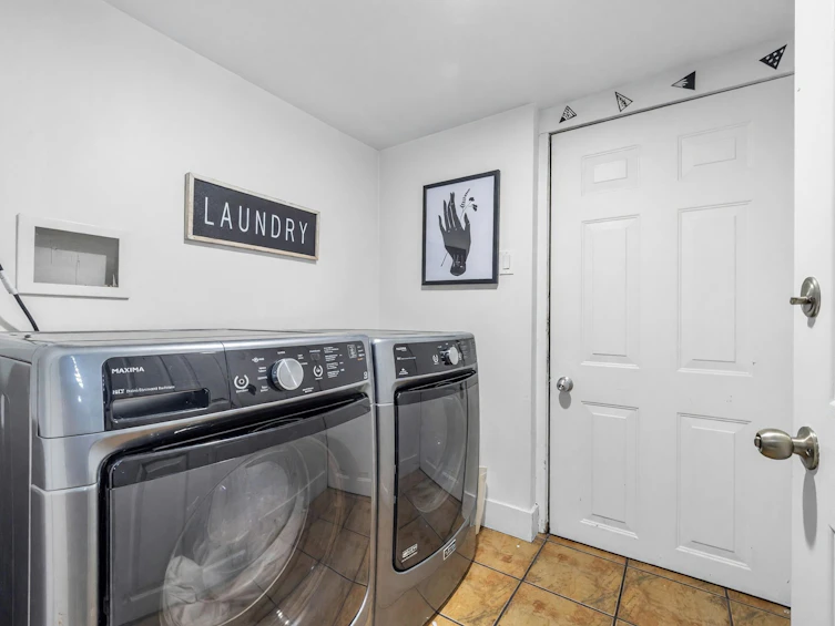 2317 Graveley Street, Vancouver, BC, V5L 3C3 - 20