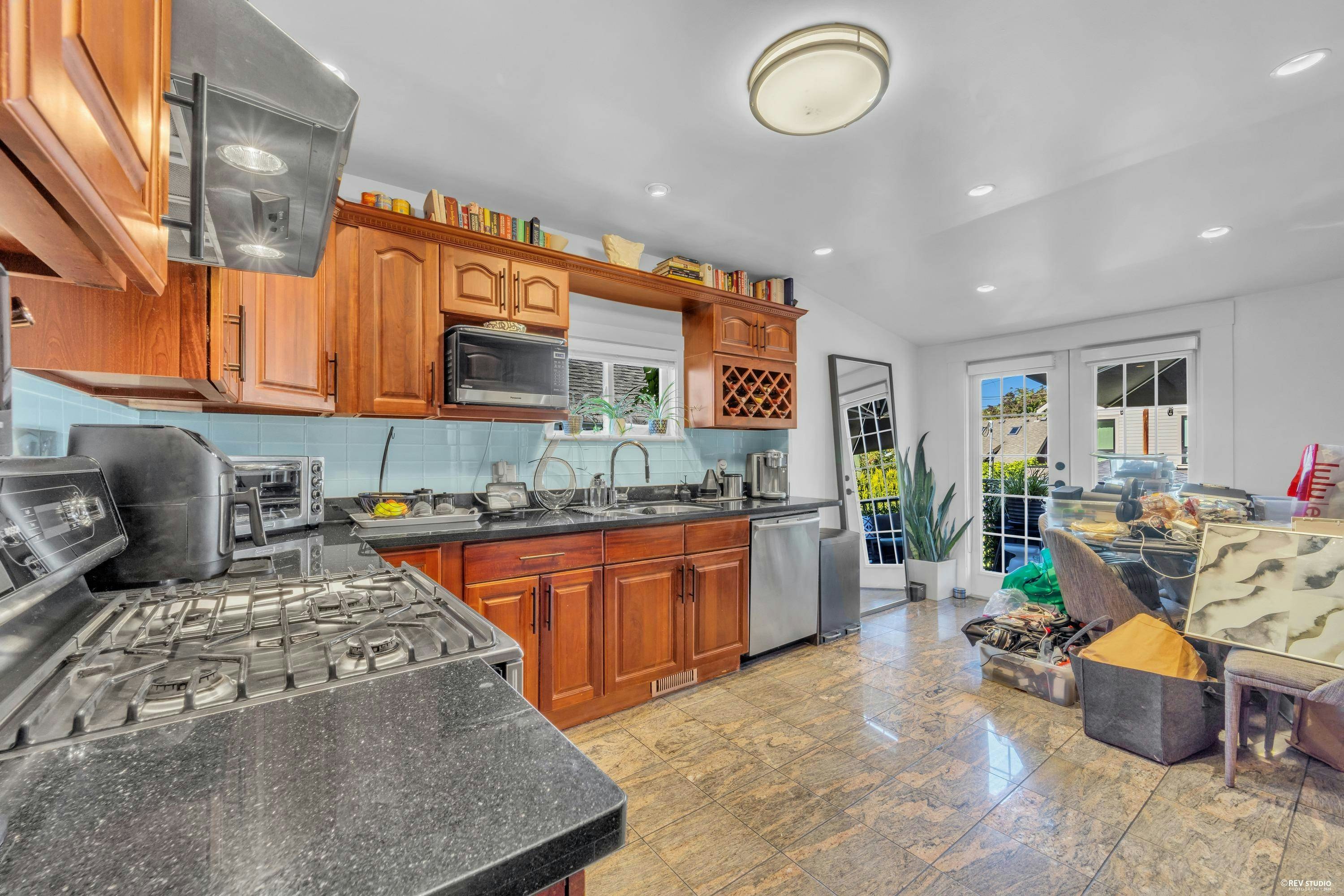 2317 Graveley Street, Vancouver, BC, V5L 3C3 - 27