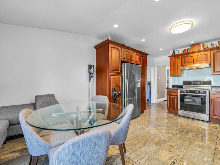2317 Graveley Street, Vancouver, BC, V5L 3C3 - 8