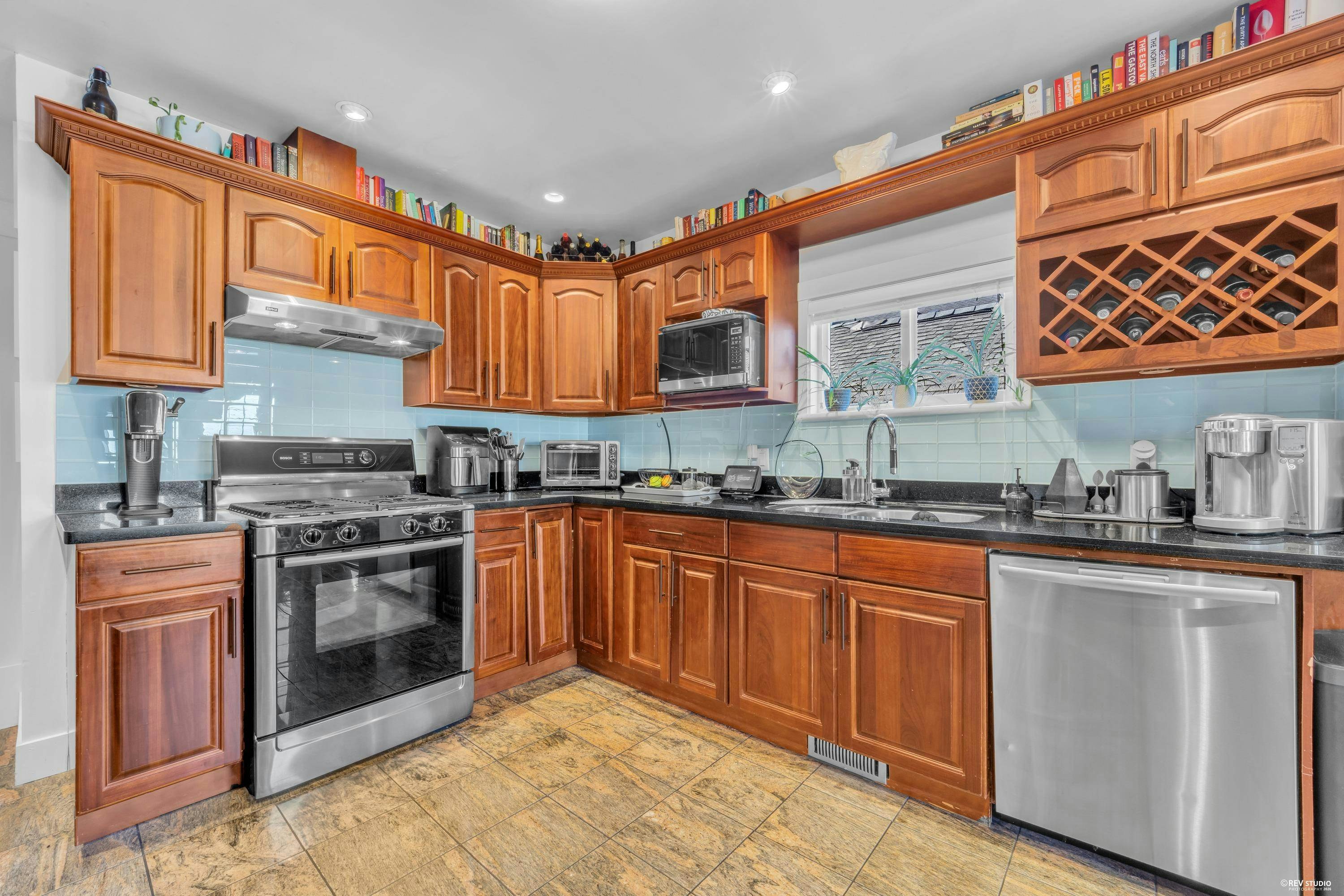 2317 Graveley Street, Vancouver, BC, V5L 3C3 - 16