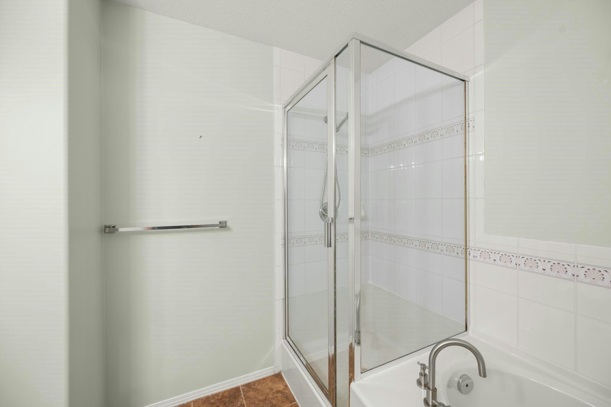 235-13888 70 Avenue, Surrey, BC, V3W 0R8 - 21