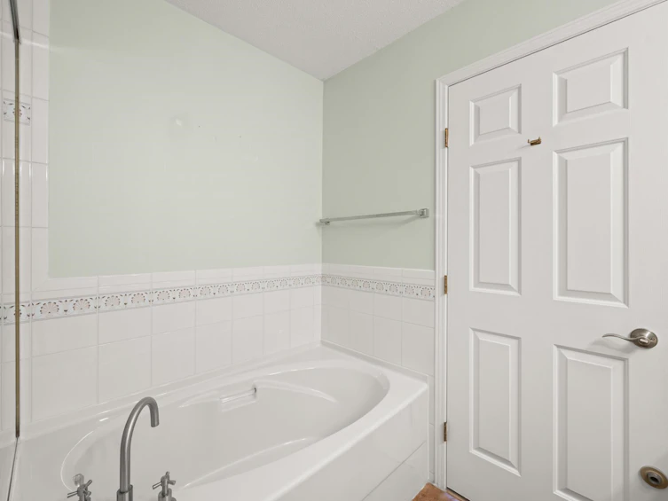 235-13888 70 Avenue, Surrey, BC, V3W 0R8 - 22