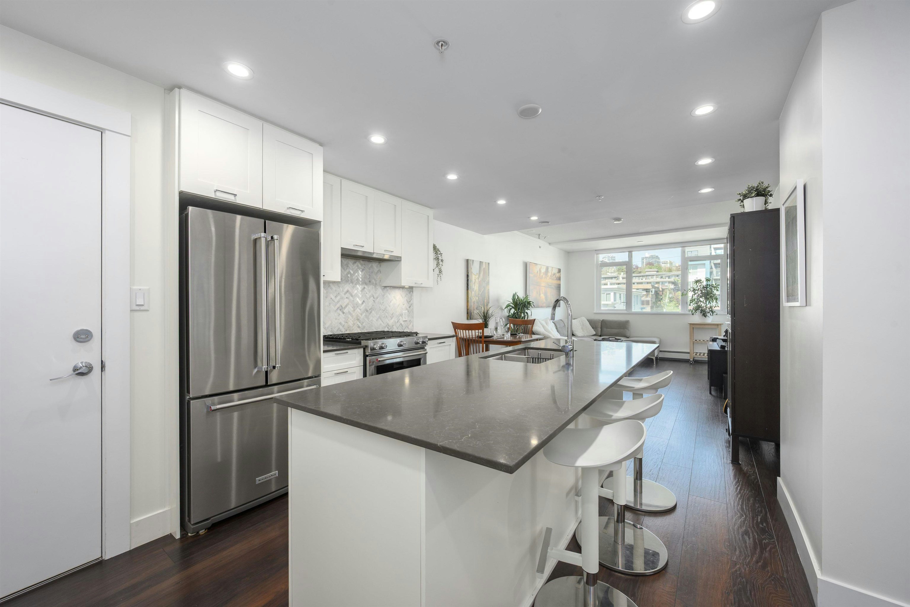 504-131 E 3rd Street, North Vancouver, BC, V7L 0E3