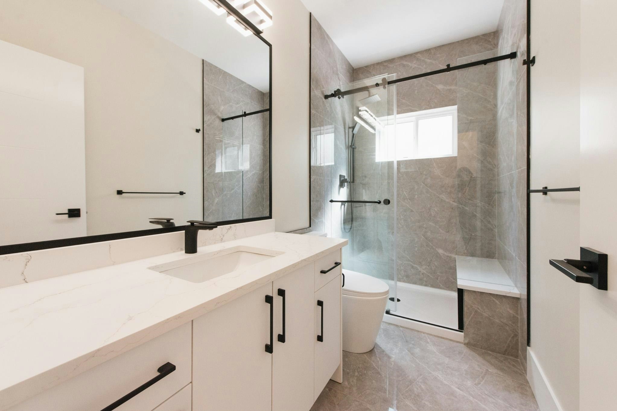5962/64 Barnacle Street, Sechelt, BC, V7Z 0V4 - 21