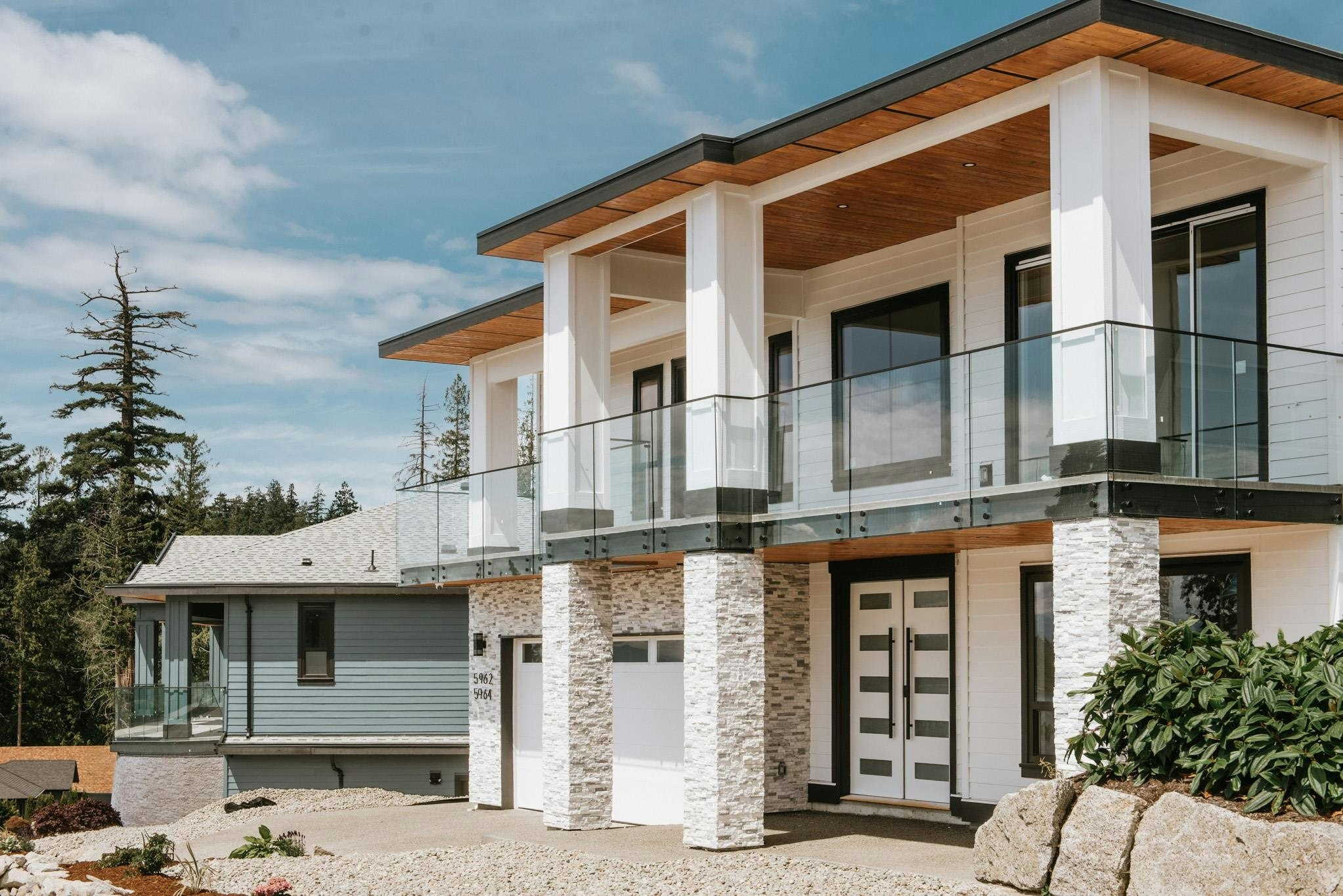 5962/64 Barnacle Street, Sechelt, BC, V7Z 0V4
