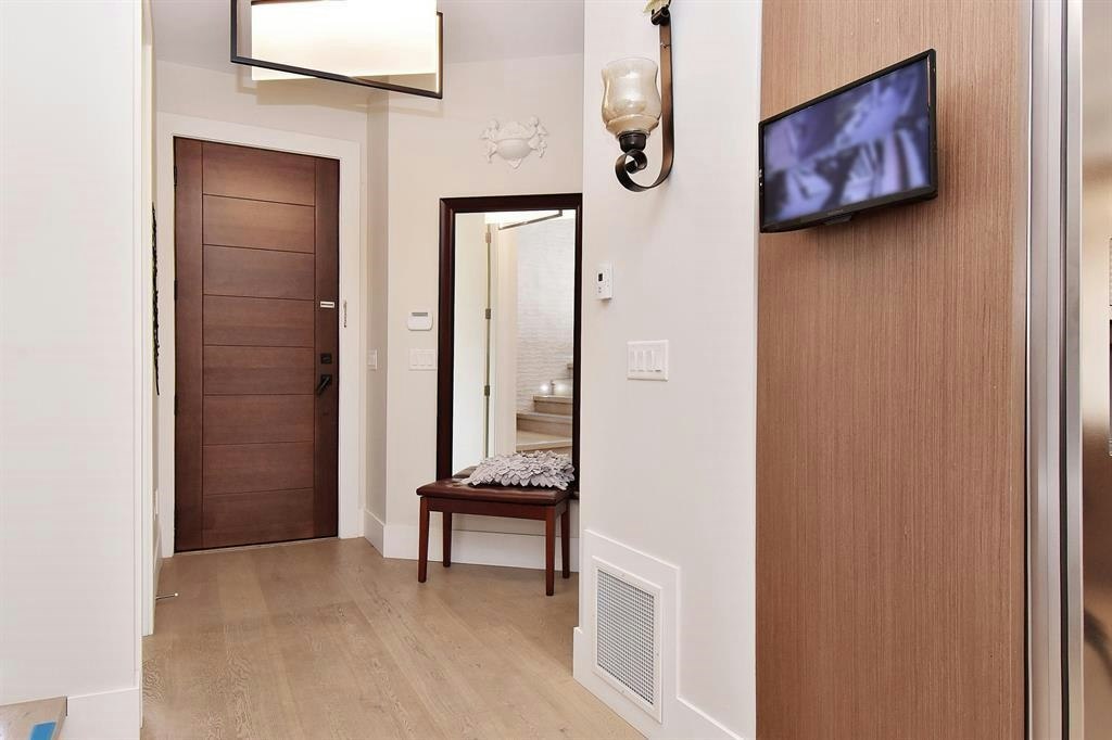 154XX Russell Avenue, Surrey, BC, V4B 2R3 - 8