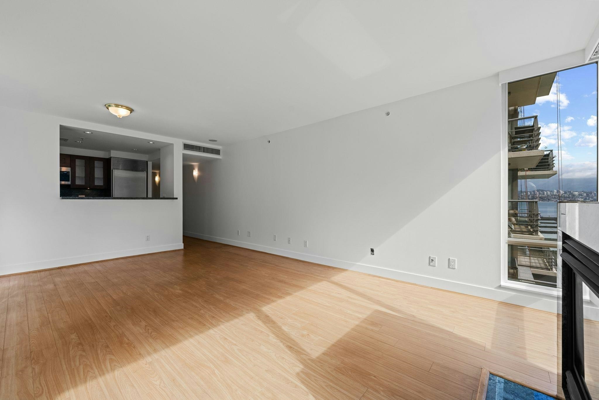 505-590 Nicola Street - 4