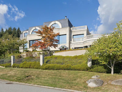1471 Bramwell Road - 2