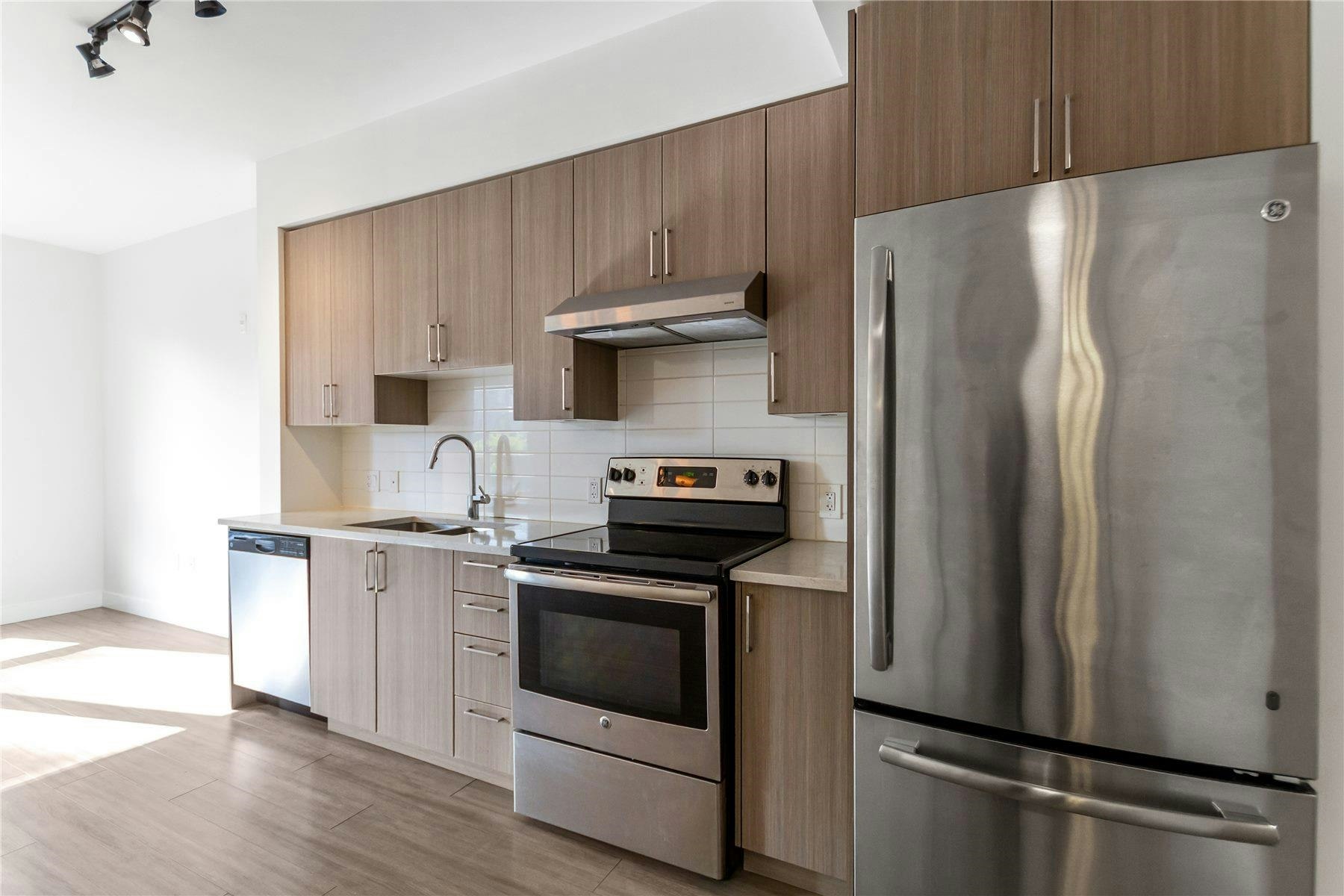 206-3365 E 4th Avenue, Vancouver, BC, V5M 1L7 - 9