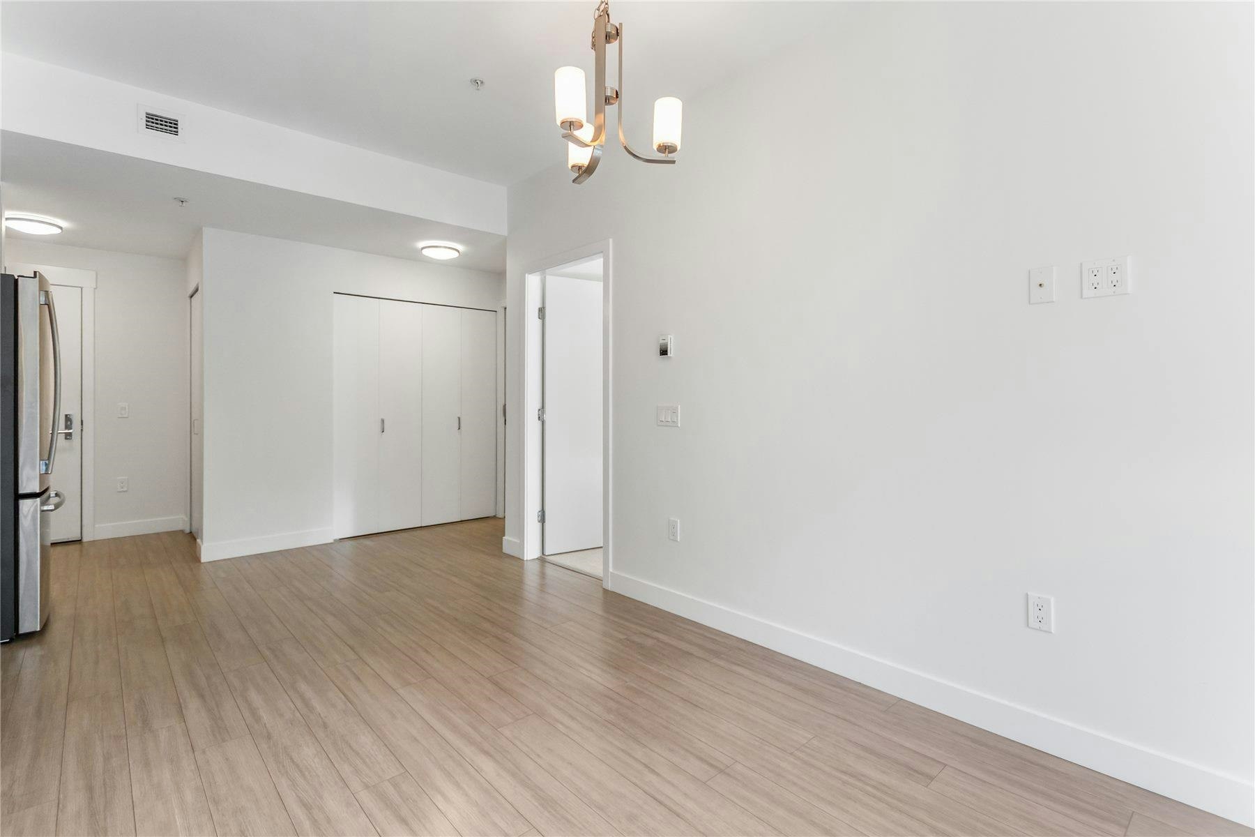 206-3365 E 4th Avenue, Vancouver, BC, V5M 1L7 - 5