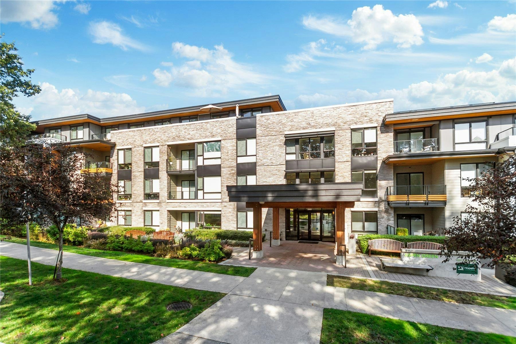 206-3365 E 4th Avenue, Vancouver, BC, V5M 1L7 - 2