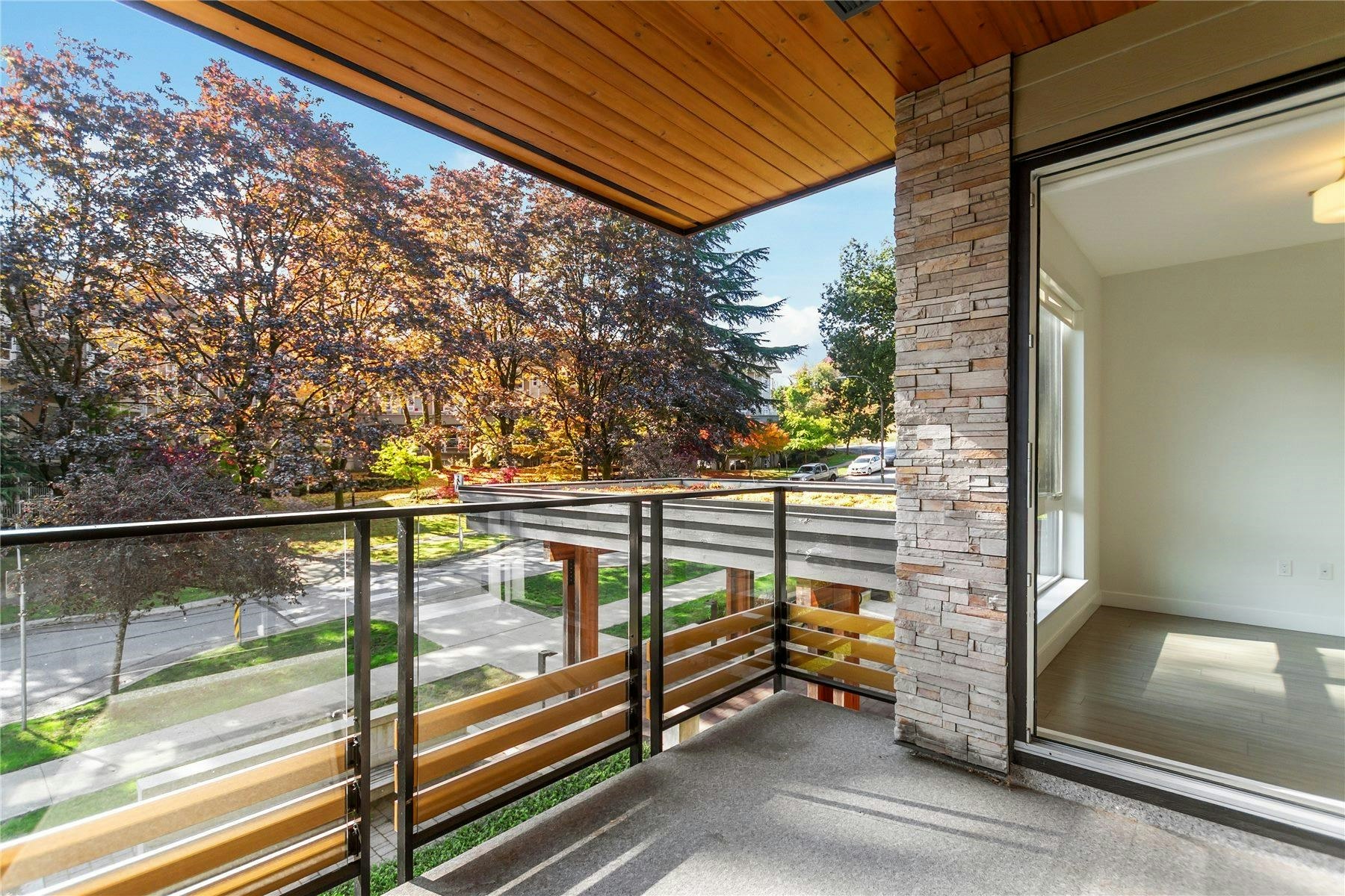 206-3365 E 4th Avenue, Vancouver, BC, V5M 1L7 - 11