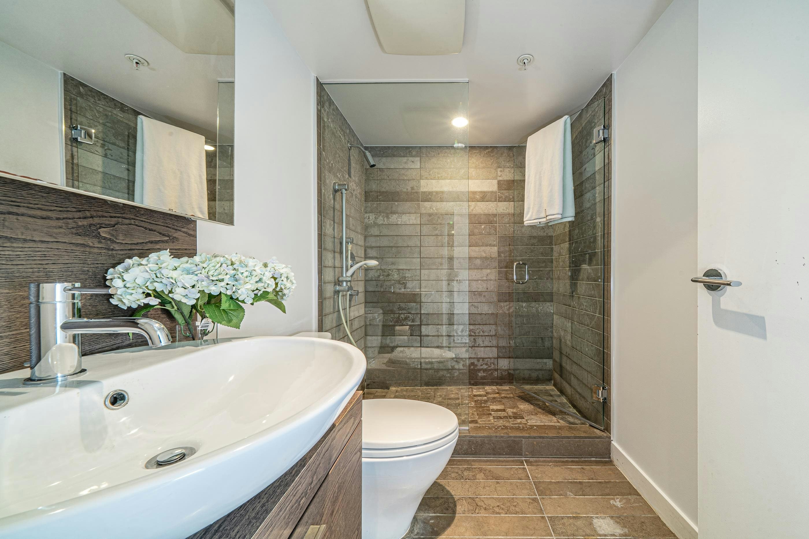 203-5782 Berton Avenue, Vancouver, BC, V6S 0C1 - 23