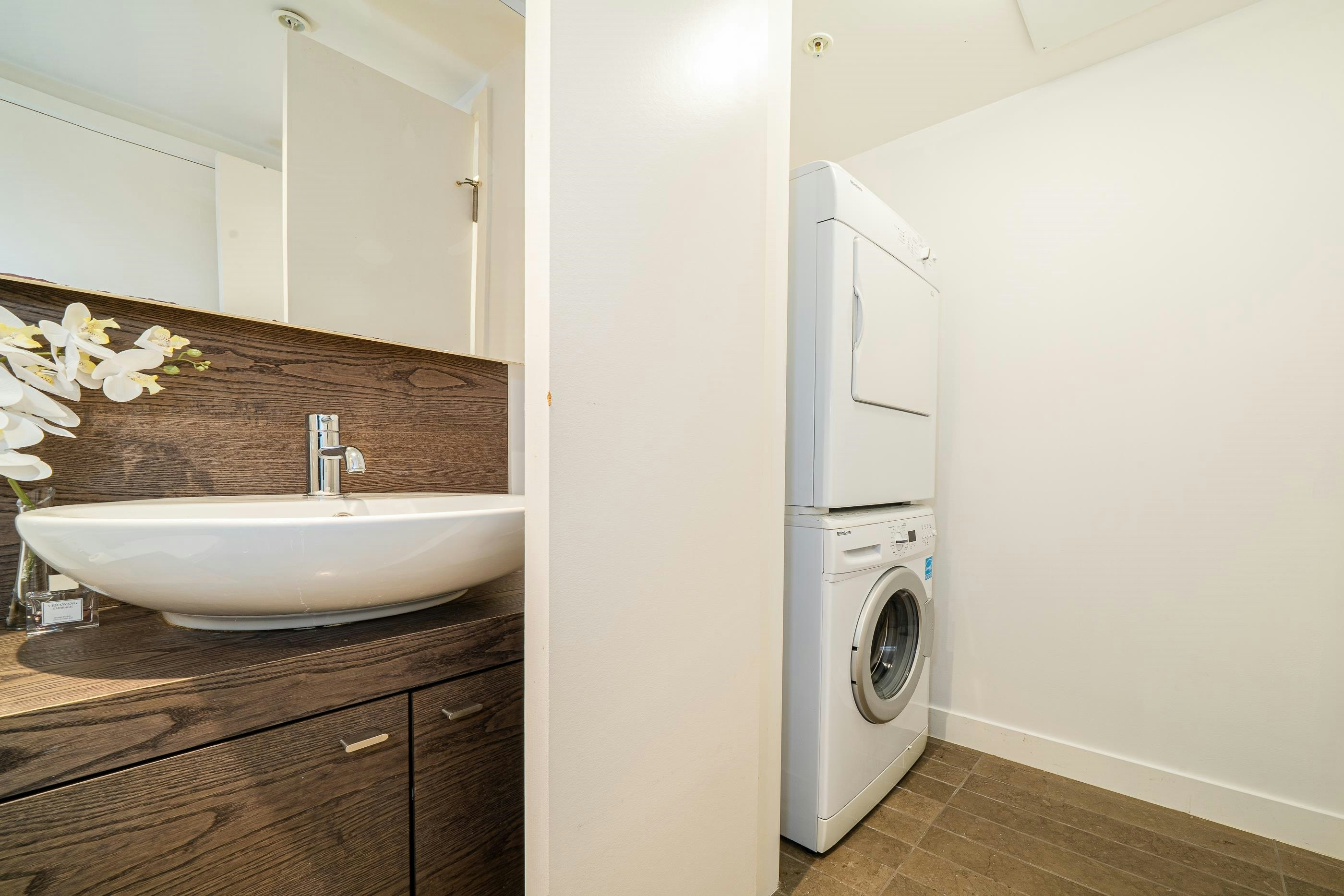 203-5782 Berton Avenue, Vancouver, BC, V6S 0C1 - 25