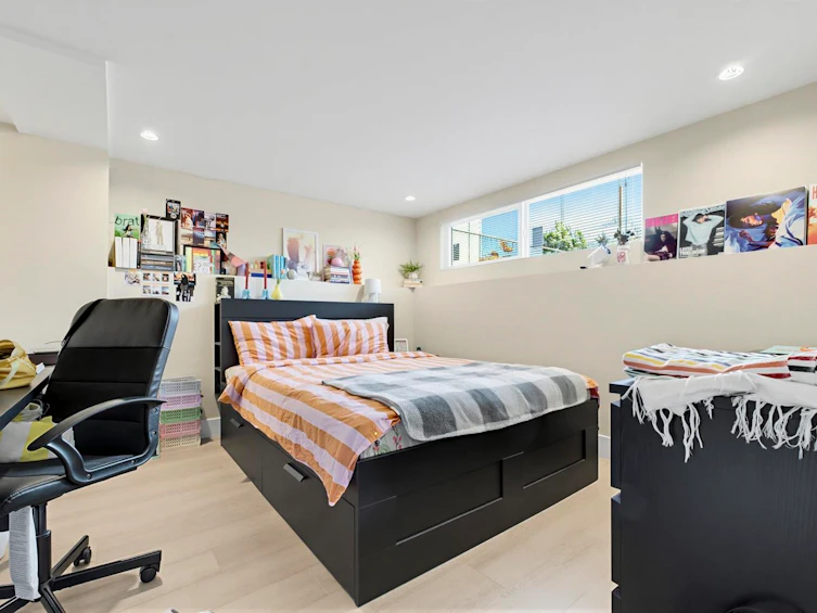 1280 E 27th Avenue, Vancouver, BC, V5V 2L8 - 14