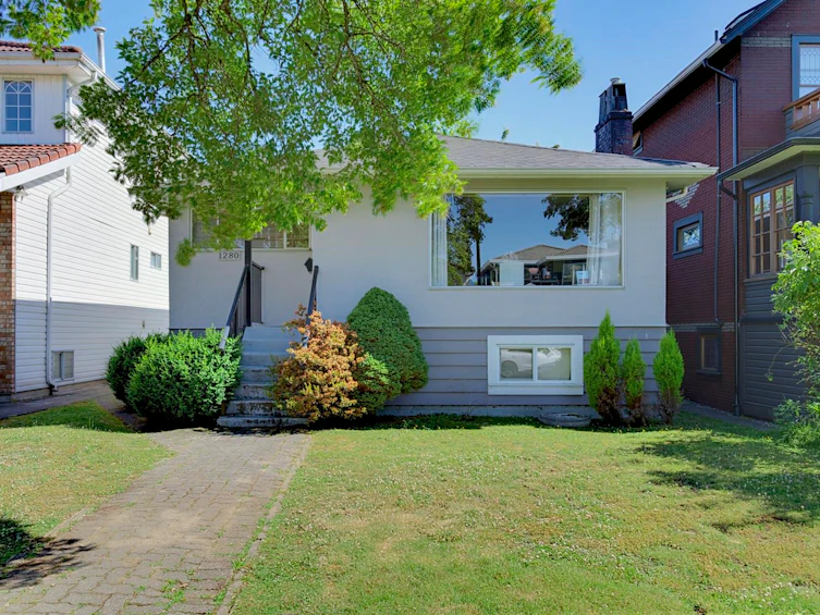 1280 E 27th Avenue, Vancouver, BC, V5V 2L8 - 27