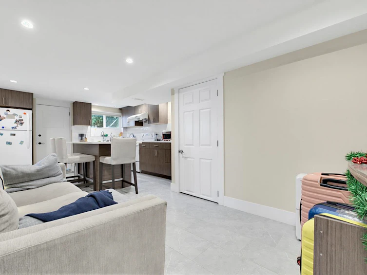 1280 E 27th Avenue, Vancouver, BC, V5V 2L8 - 13
