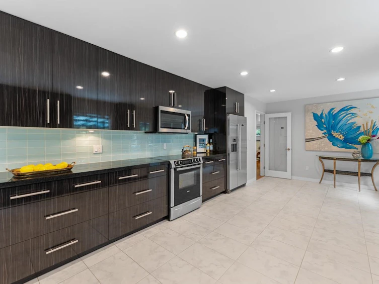 5670 Kullahun Drive, Vancouver, BC, V6N 2E5 - 4